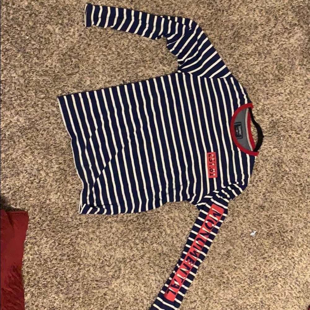 Stripped long sleeve shirt